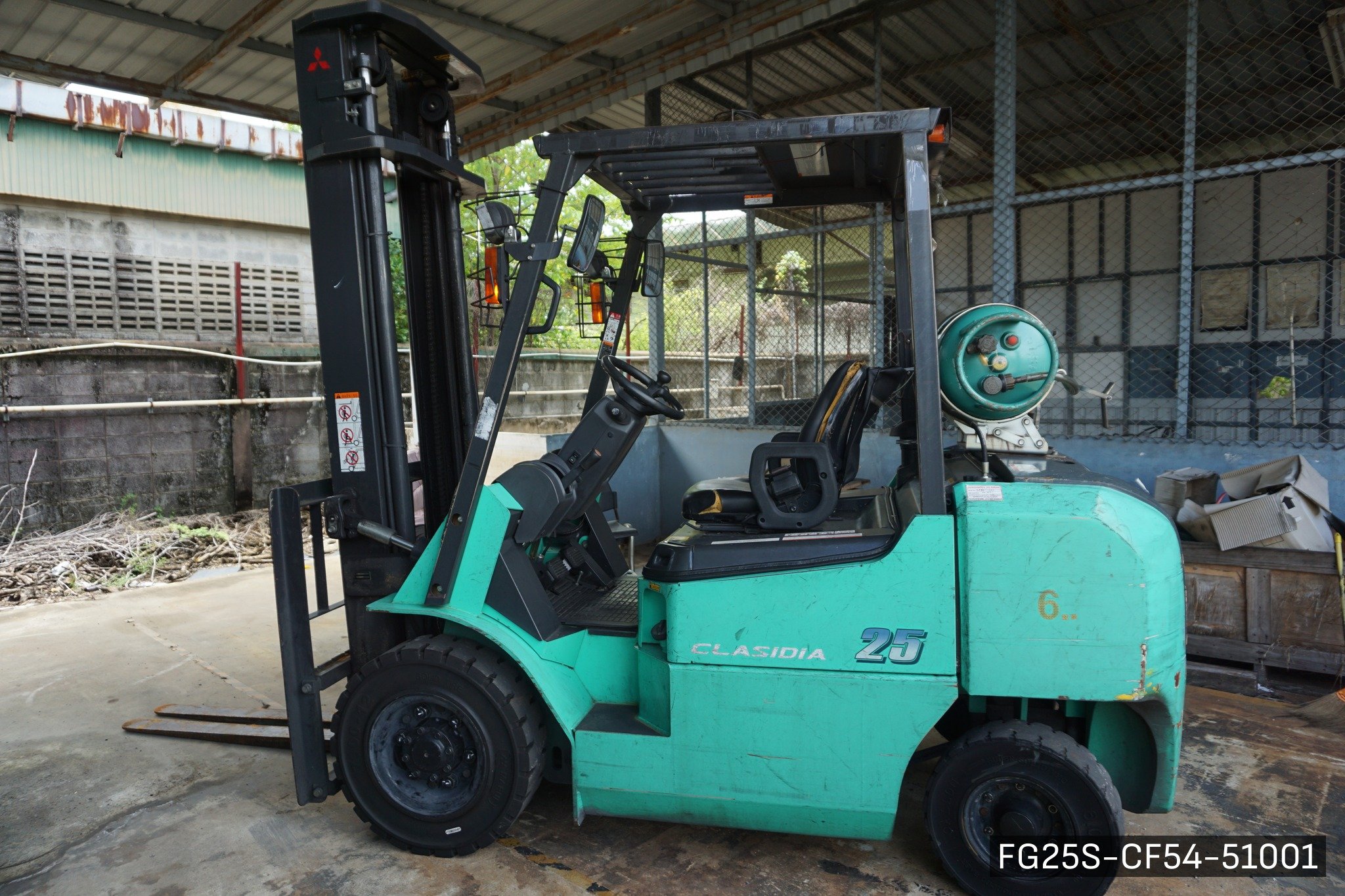 MITSUBISHI FG25S - image 1