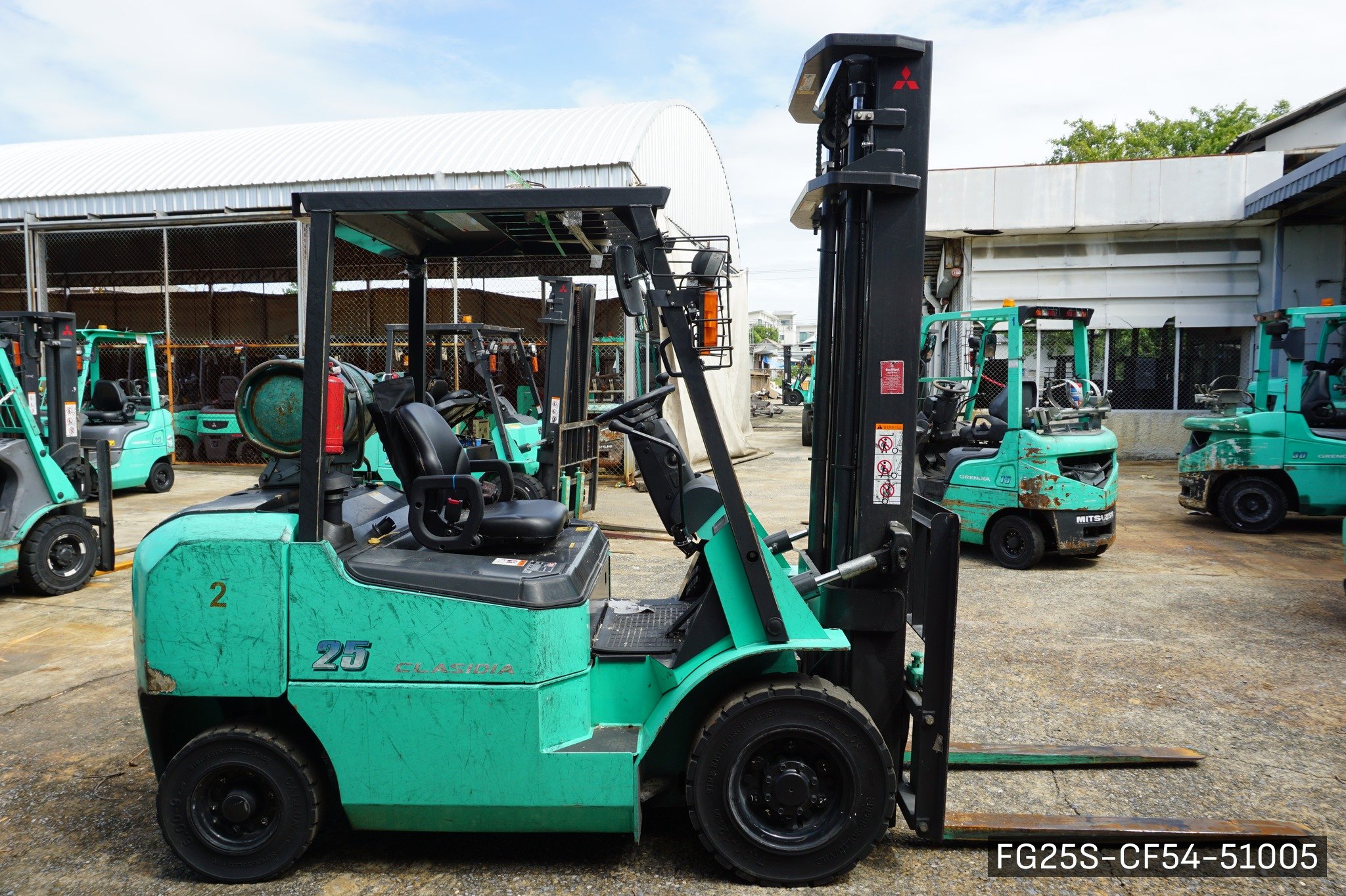 MITSUBISHI FG25S - image 2