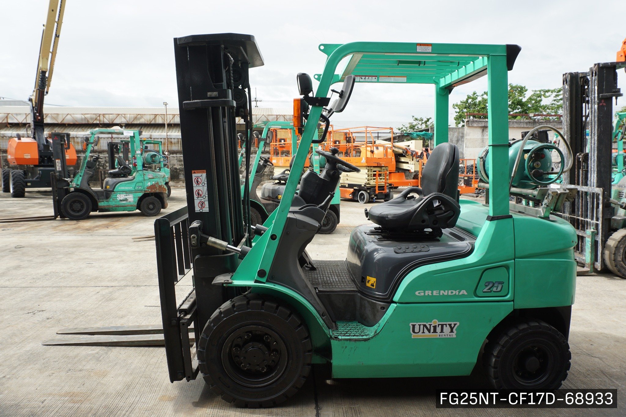 MITSUBISHI FG25NT - image 1
