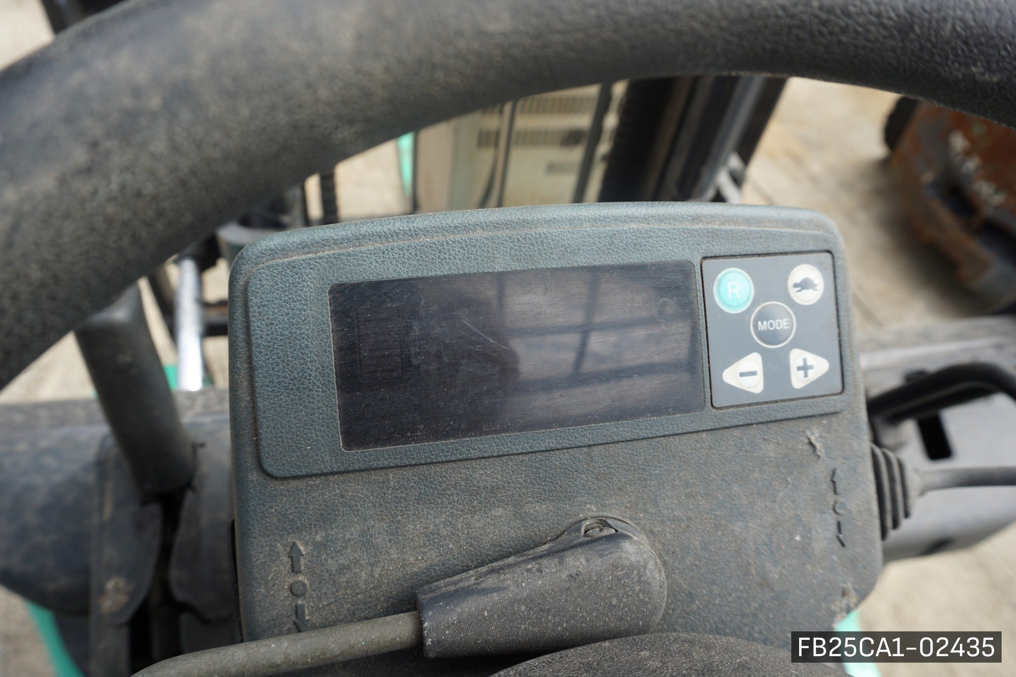 MITSUBISHI FB25CA1 - image 11