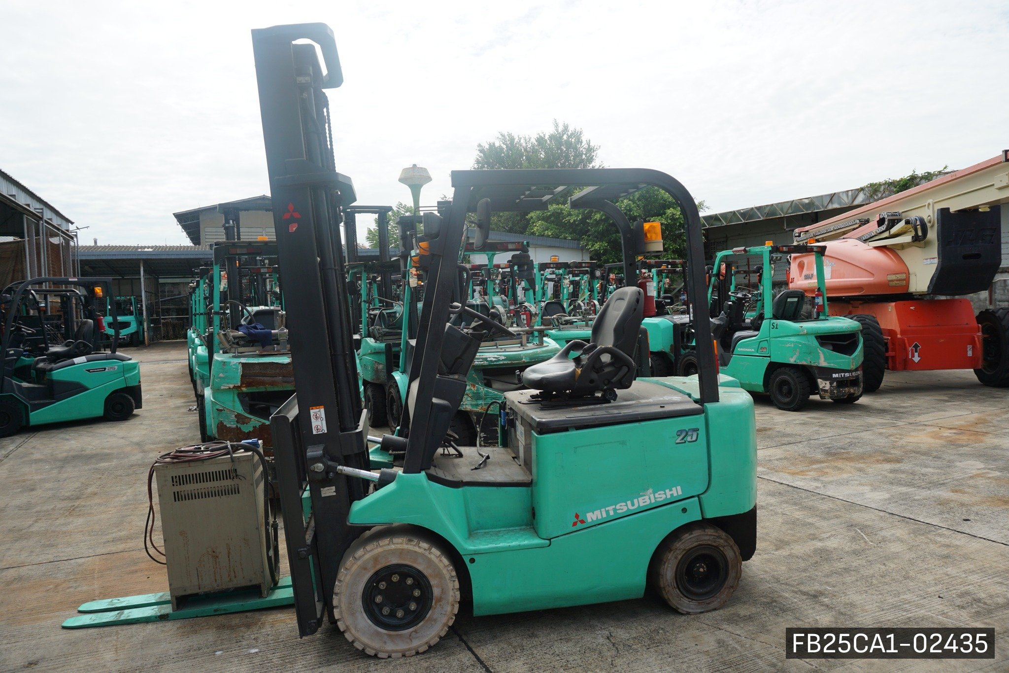 MITSUBISHI FB25CA1 - image 1
