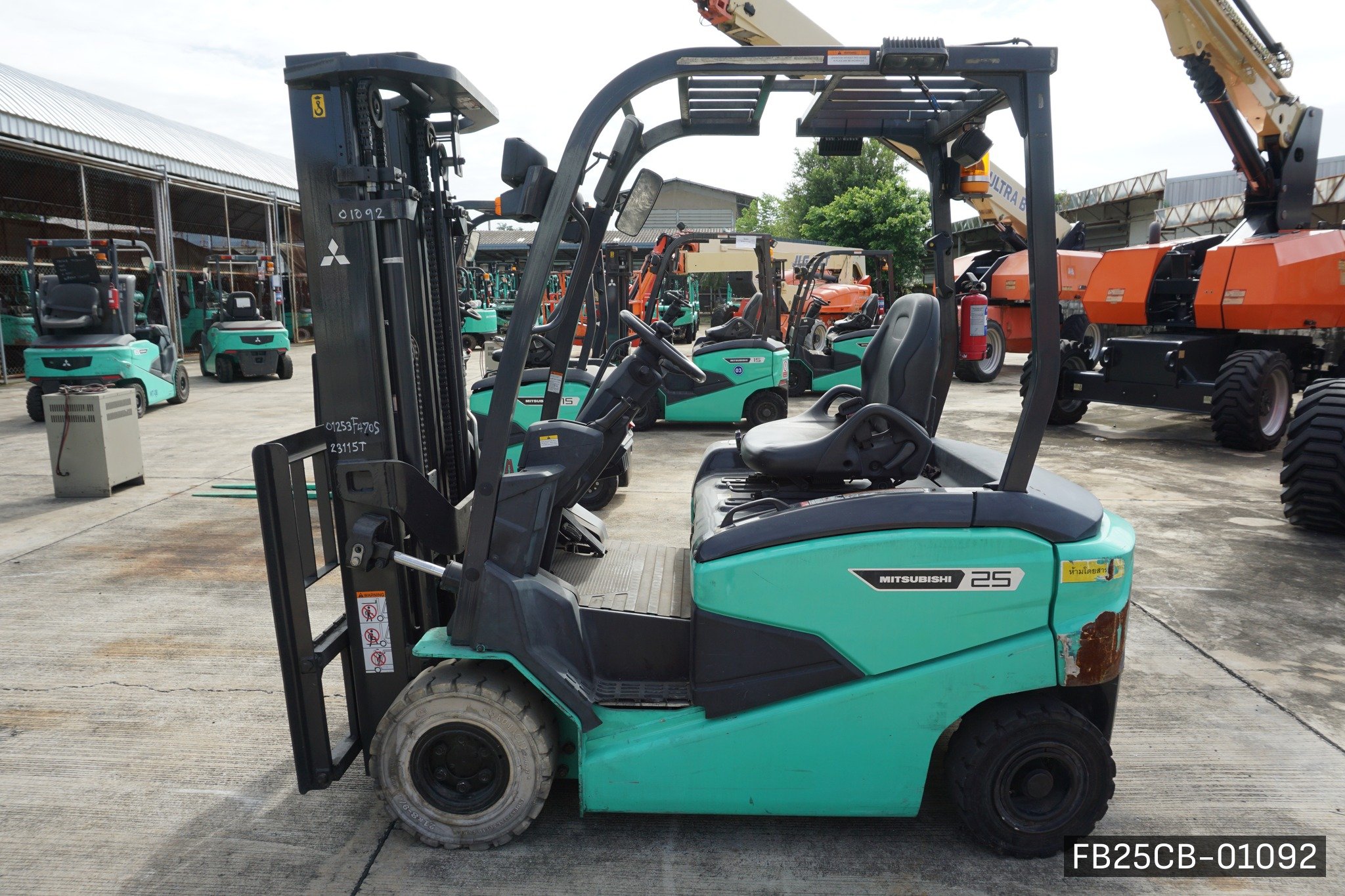 MITSUBISHI FB25CB - image 1