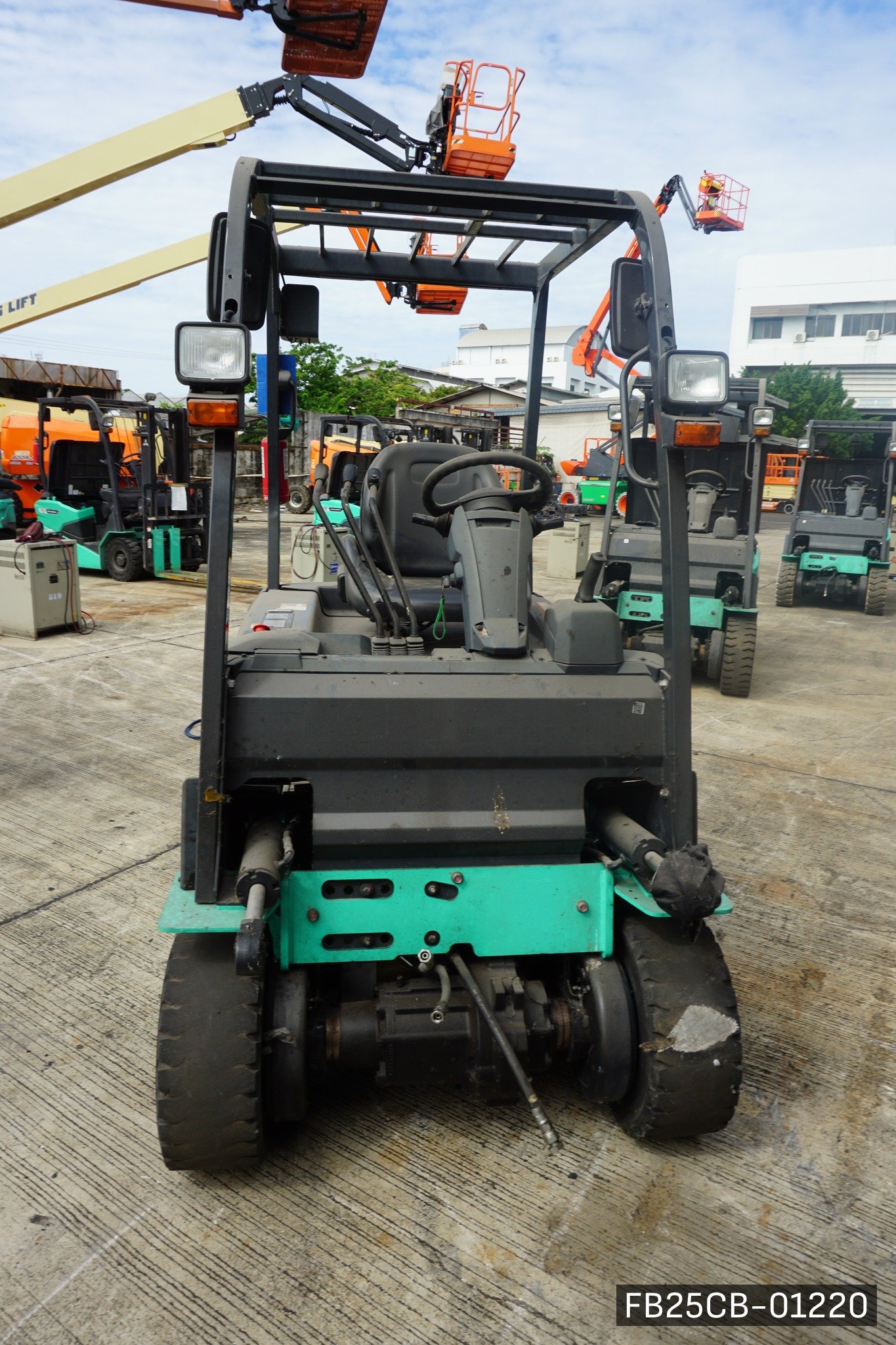 MITSUBISHI FB25CB - image 4
