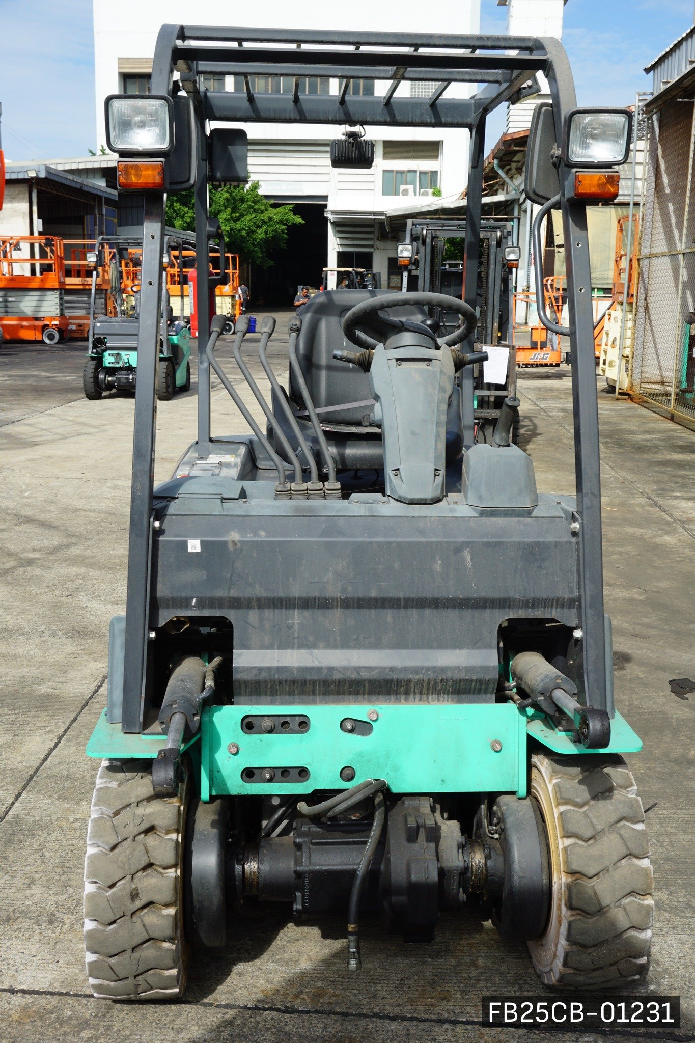 MITSUBISHI FB25CB - image 2