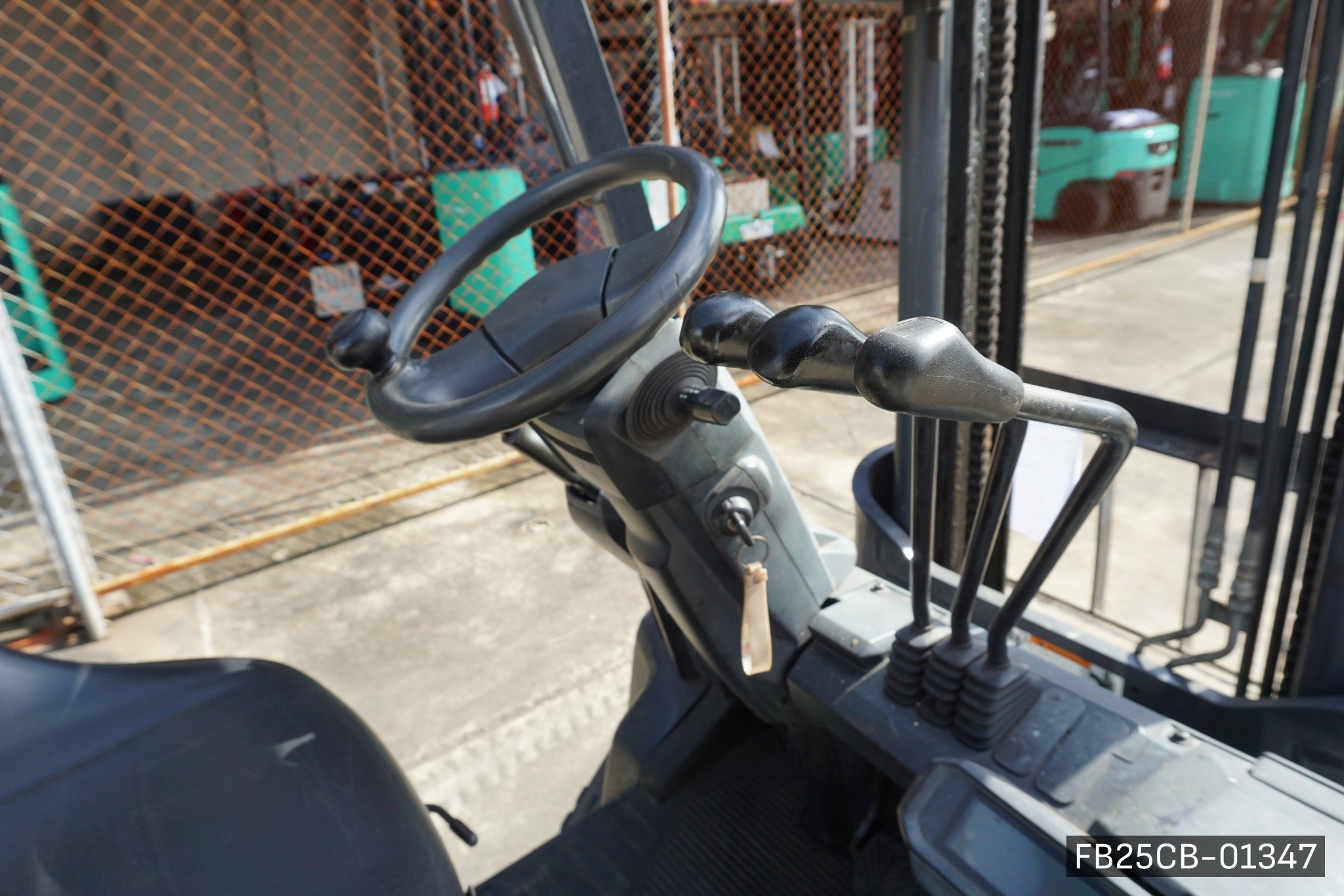 MITSUBISHI FB25CB - image 10
