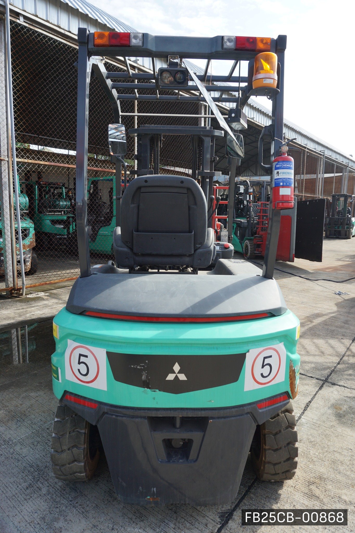 MITSUBISHI FB25CB - image 2