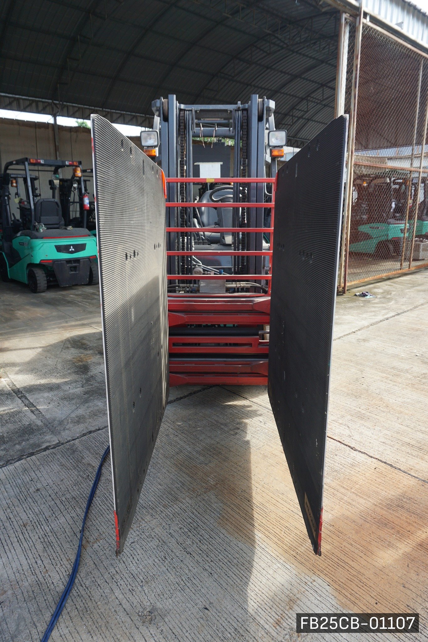 MITSUBISHI FB25CB - image 3