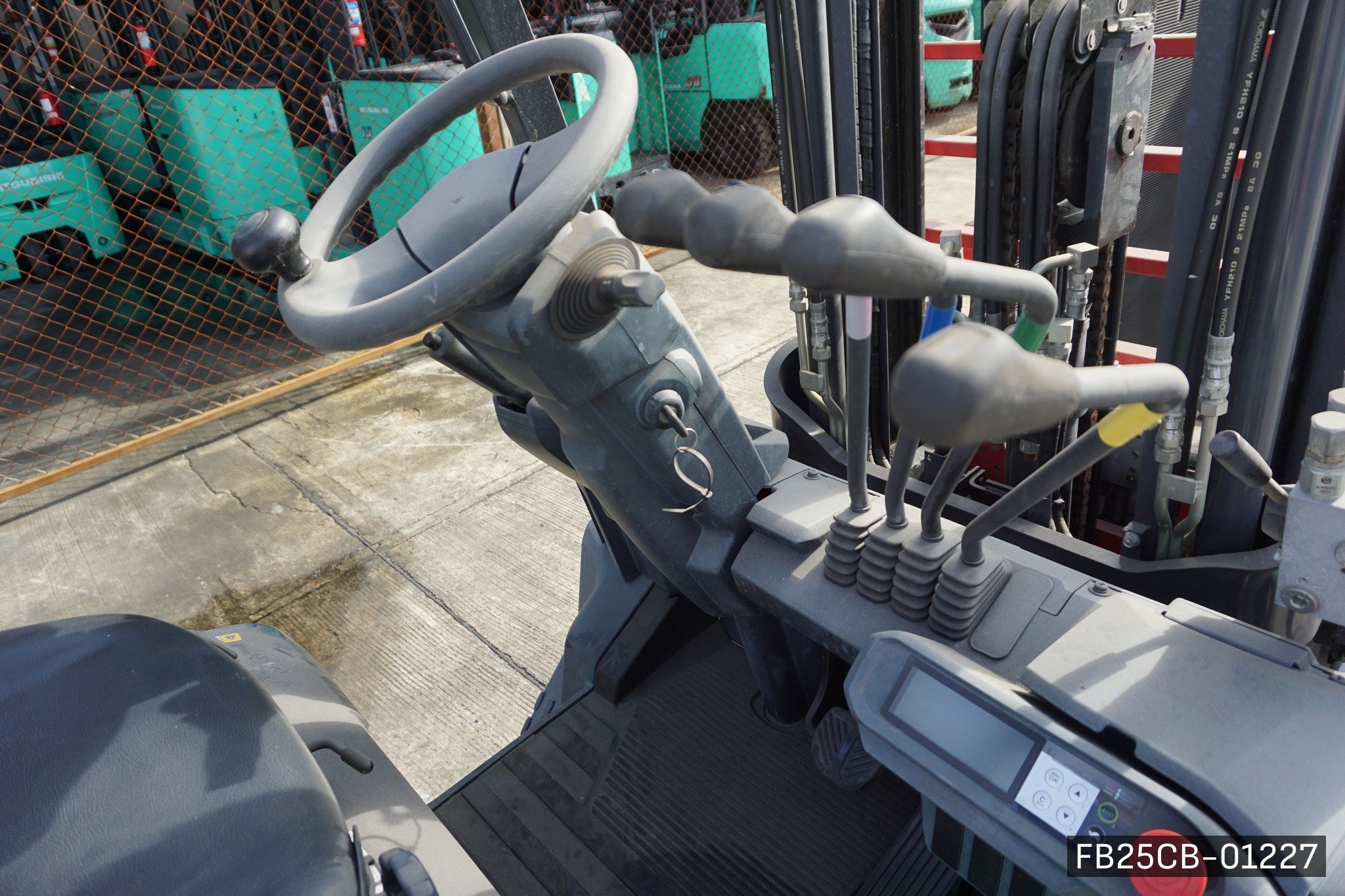 MITSUBISHI FB25CB - image 6