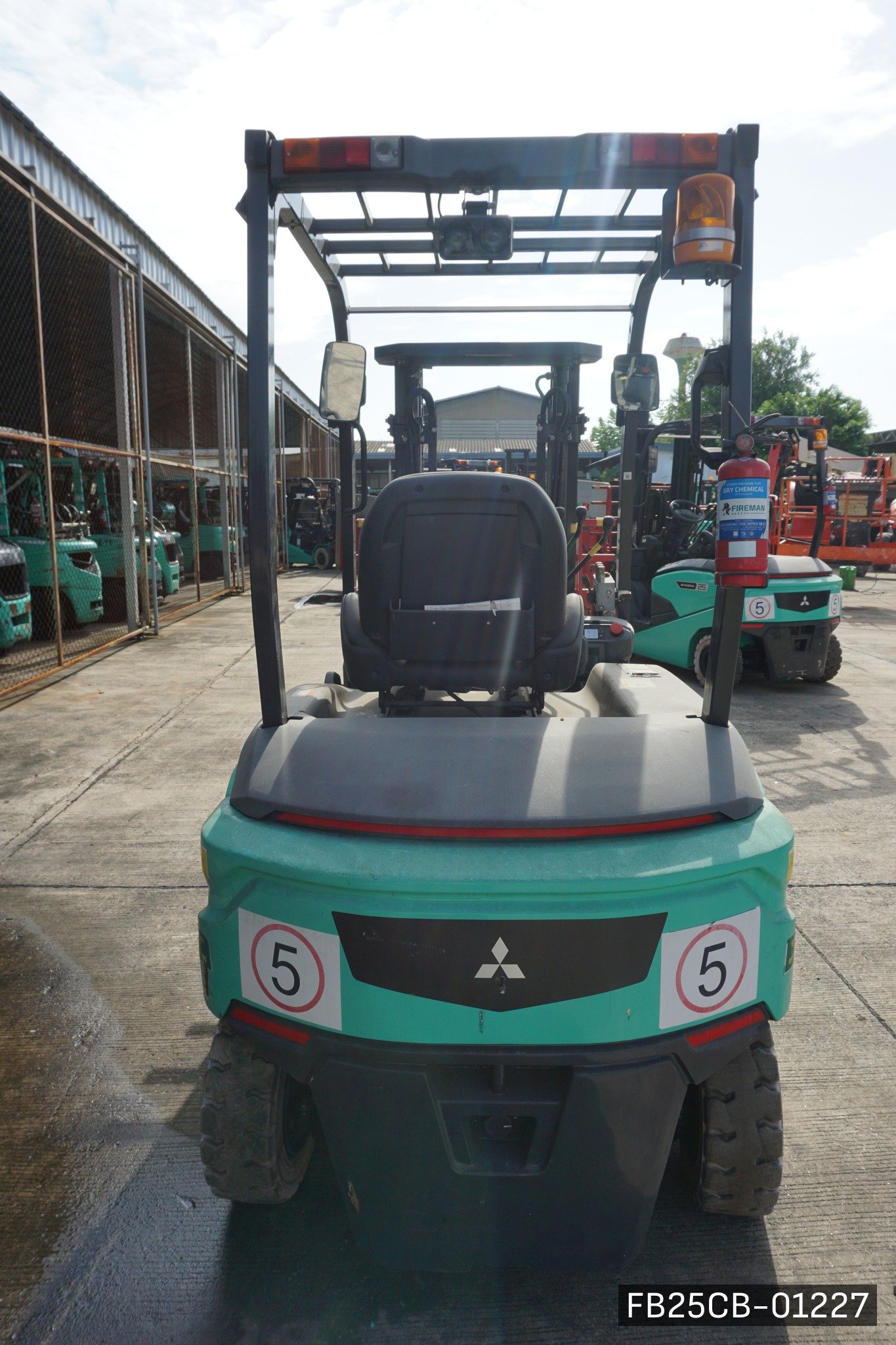 MITSUBISHI FB25CB - image 2